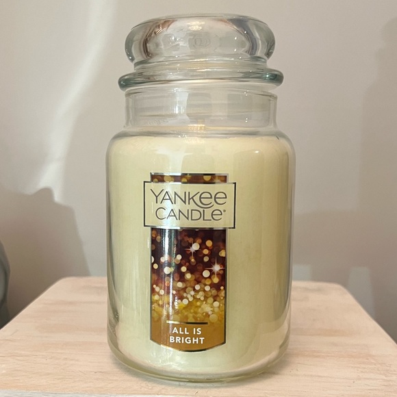 Yankee Candle "ALL IS BRIGHT"